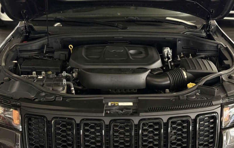 2021 Jeep Grand Cherokee 80th Anniversary Edition