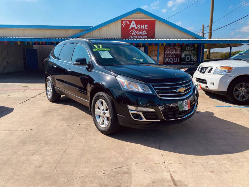2017 Chevrolet Traverse 2LT's photo