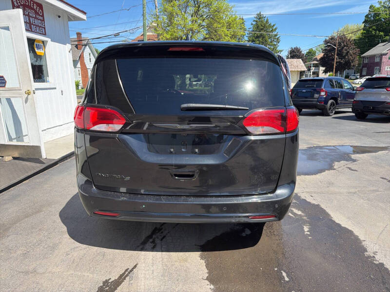 2019 Chrysler Pacifica Touring L Plus