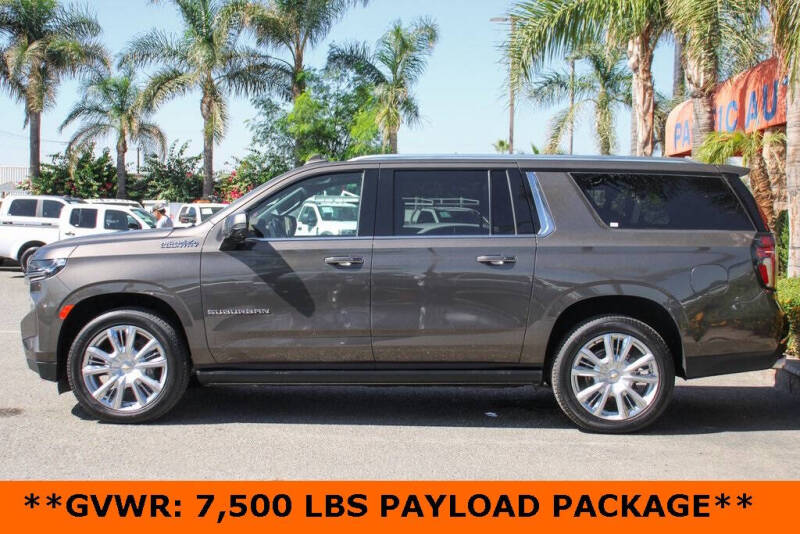 2021 Chevrolet Suburban High Country