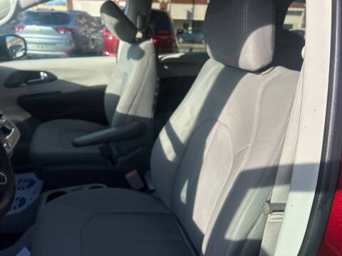 2017 Chrysler Pacifica Touring