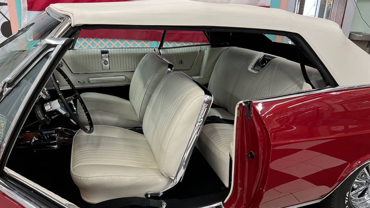 1965 Chevrolet Impala 396 L78 19