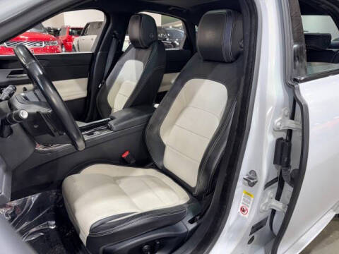 2016 Jaguar XF R-Sport