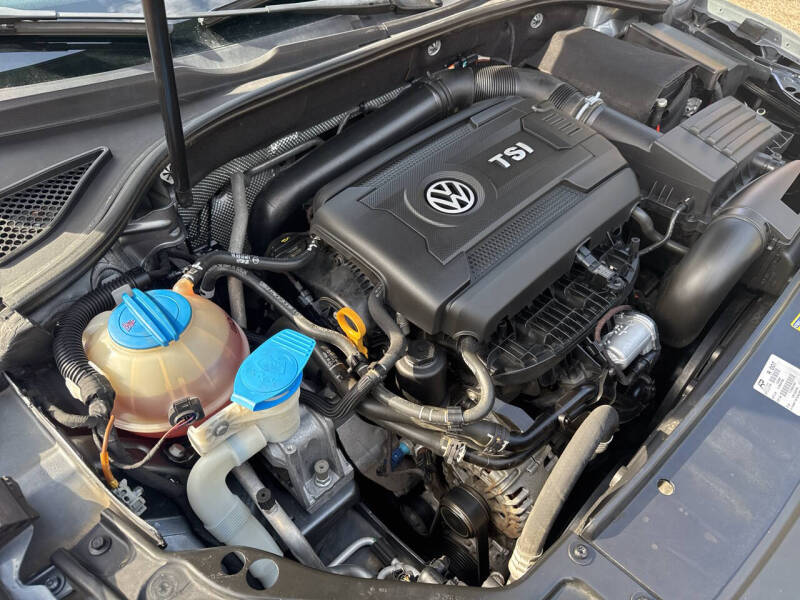 2017 Volkswagen Passat 1.8T SE