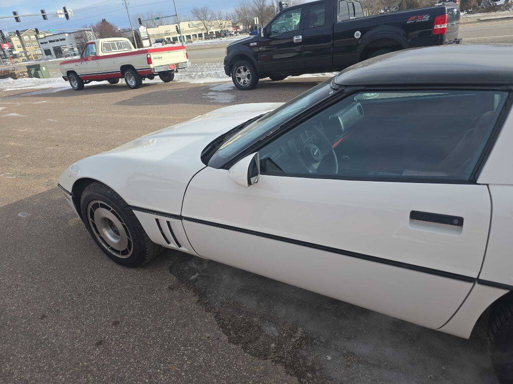 1985 Chevrolet Corvette 43