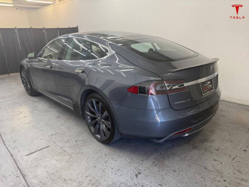 2013 Tesla Model S Performance