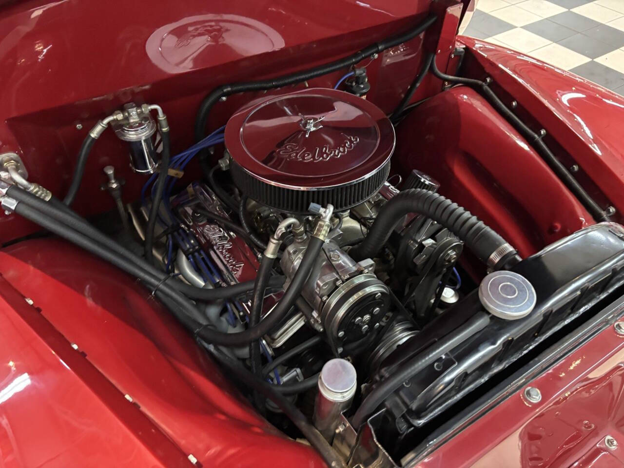 1952 Chevrolet 5 Window 23