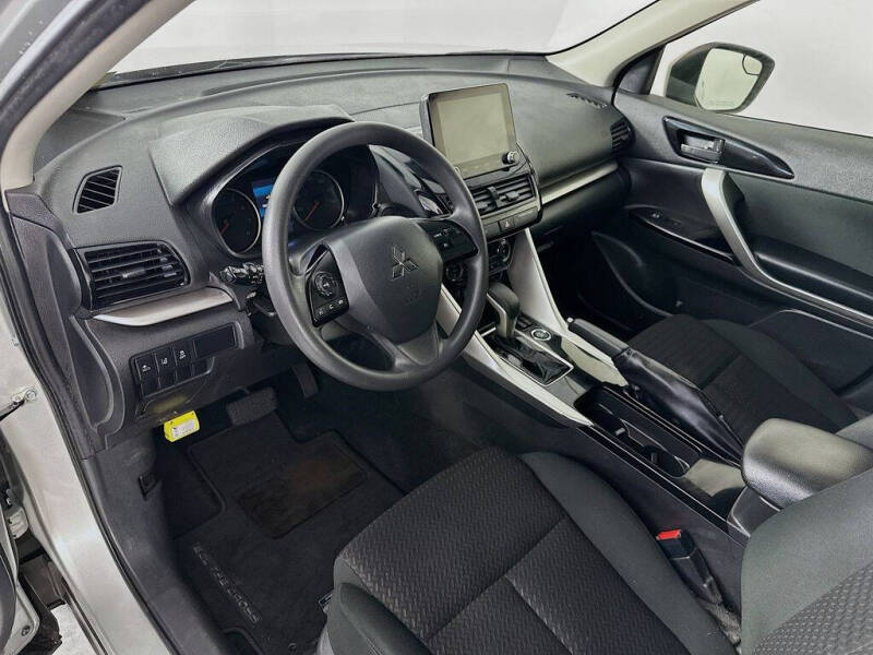 2023 Mitsubishi Eclipse Cross LE