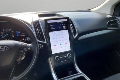 2022 Ford Edge SE