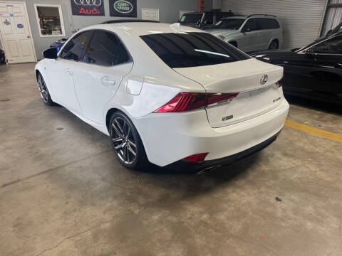 2017 Lexus IS 200t