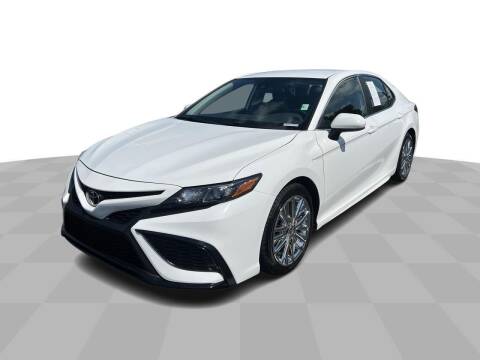 2021 Toyota Camry for sale at Strosnider Chevrolet in Hopewell VA