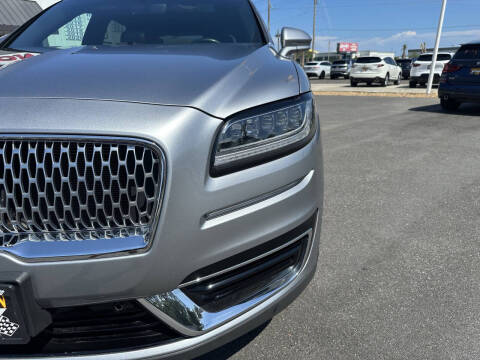 2020 Lincoln Nautilus Reserve