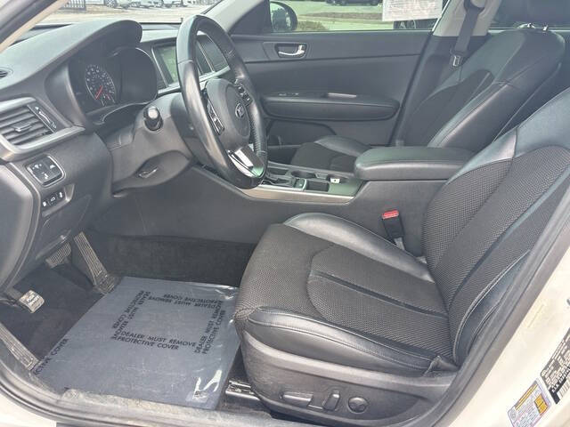 2019 Kia Optima 7