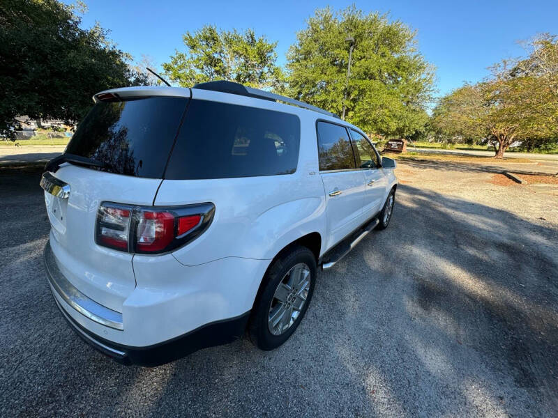 2017 GMC Acadia Limited Base photo 10