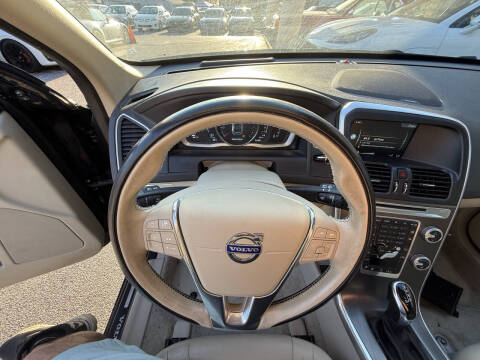 2015 Volvo XC60 T5 Platinum