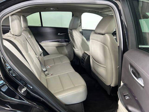 2023 Cadillac XT4 Luxury