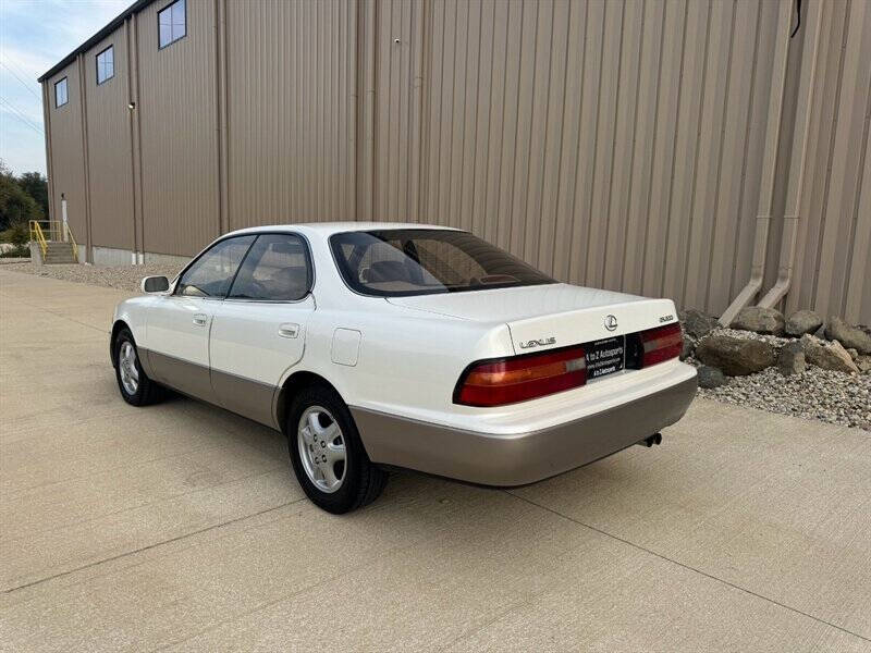 1995 Lexus ES null photo 9