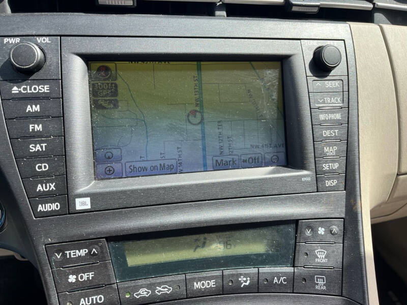 2010 Toyota Prius II