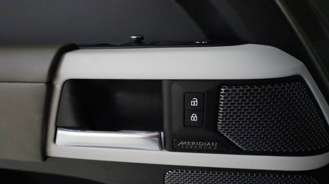 2022 Land Rover Defender 90 X-Dynamic HSE