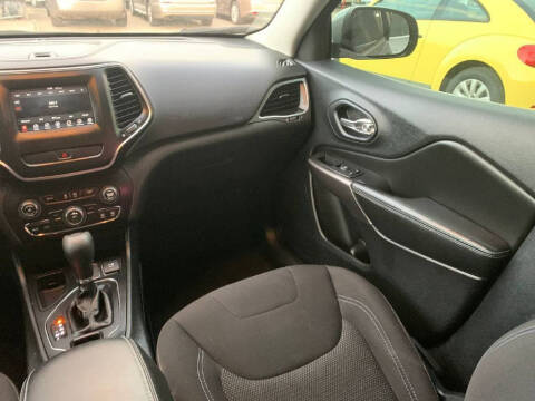 2019 Jeep Cherokee Latitude