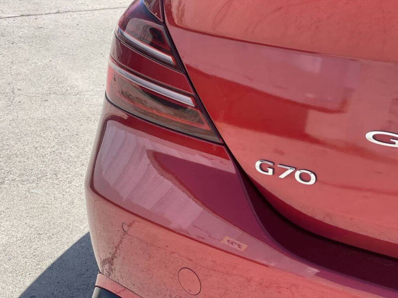 2022 Genesis G70