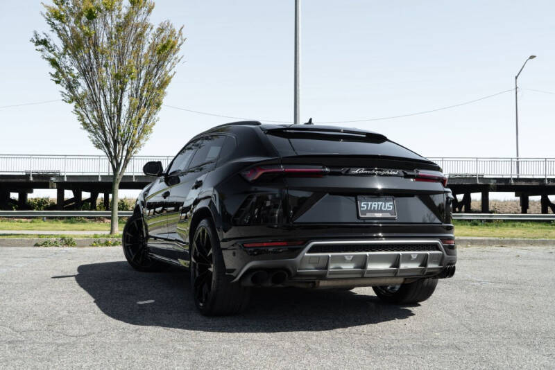 2020 Lamborghini Urus