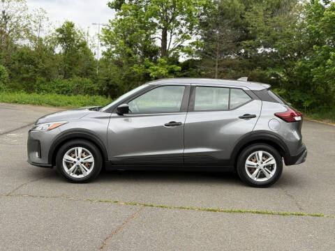2023 Nissan Kicks S