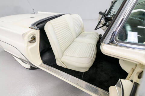 1957 Ford Thunderbird