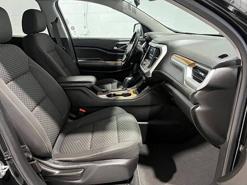 2019 GMC Acadia SLE-2