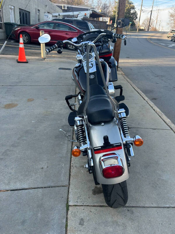 2009 Harley-Davidson Dyna Super Glide CSTM FXDC