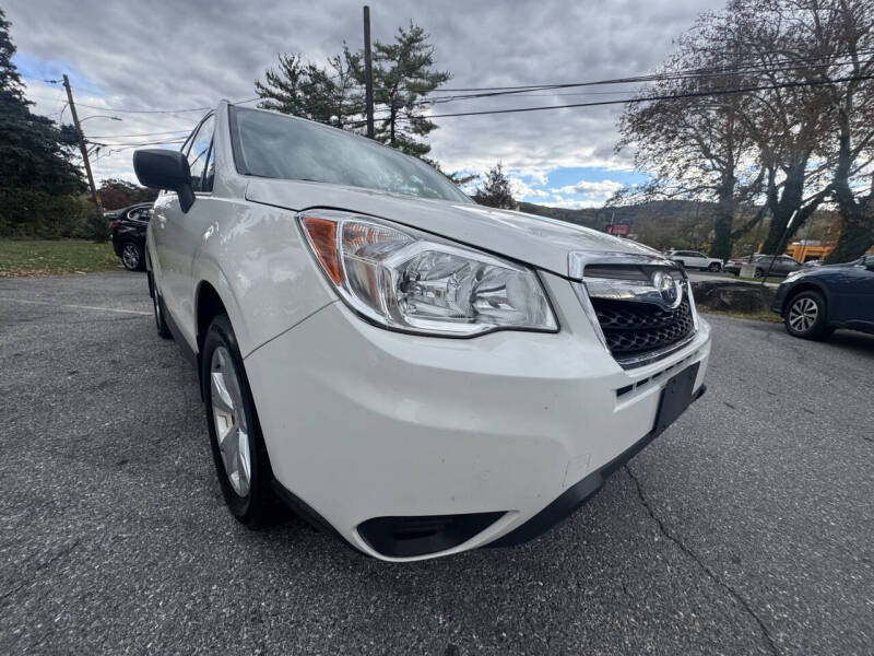 2015 Subaru Forester 2.5i