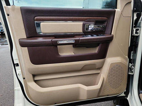 2017 RAM 3500 Laramie