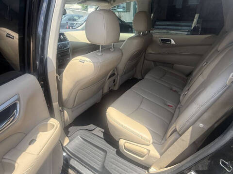 2017 Nissan Pathfinder S