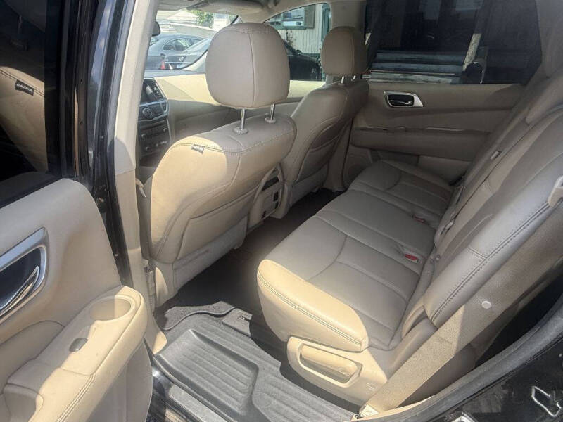 2017 Nissan Pathfinder S