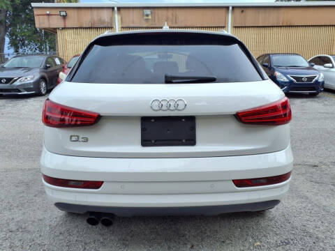 2018 Audi Q3 2.0T Premium Plus