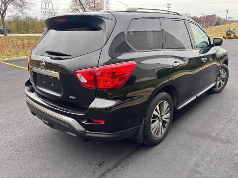 2017 Nissan Pathfinder S