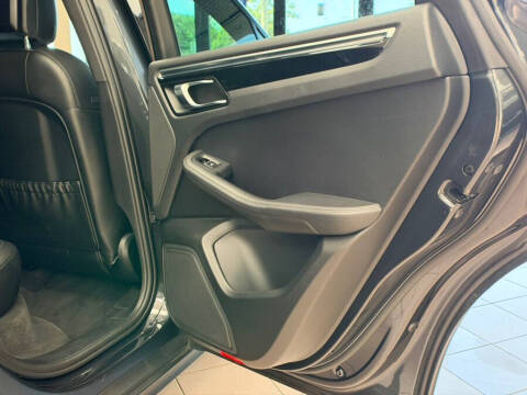 2018 Porsche Macan