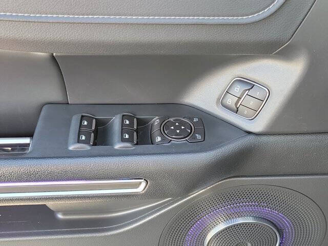 2023 Ford Expedition MAX XLT