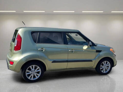 2013 Kia Soul +