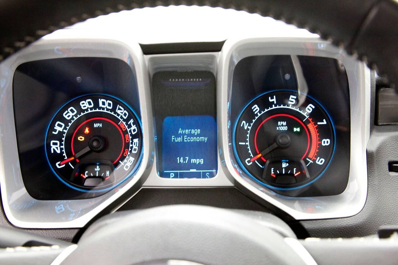 2011 Chevrolet Camaro 17