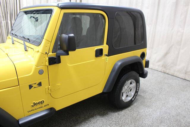 2004 Jeep Wrangler X photo 8