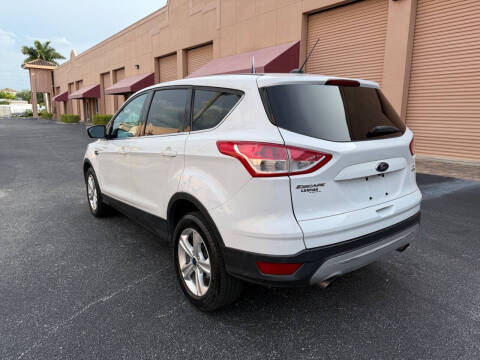 2015 Ford Escape SE