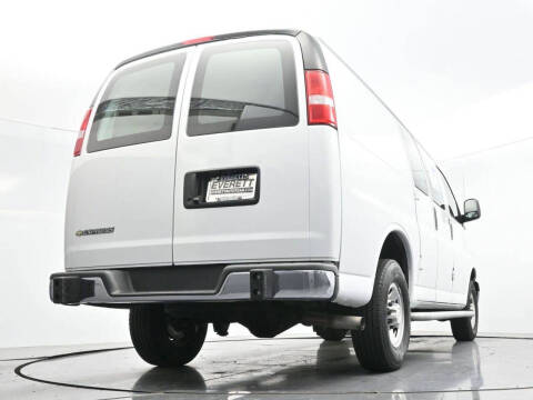 2024 Chevrolet Express 2500