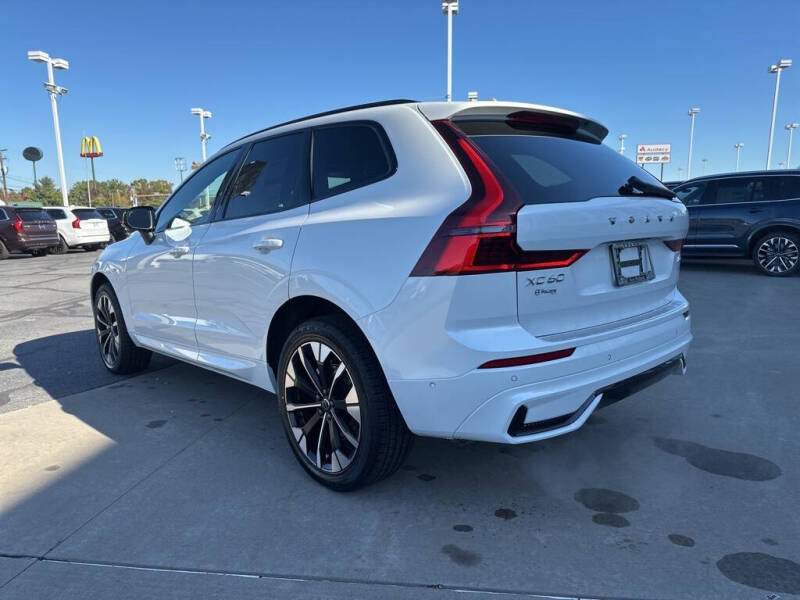 2026 Volvo XC60 B5 Plus