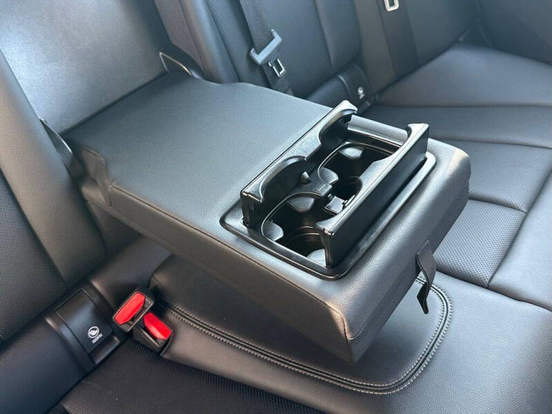 2023 BMW 3 Series 330i