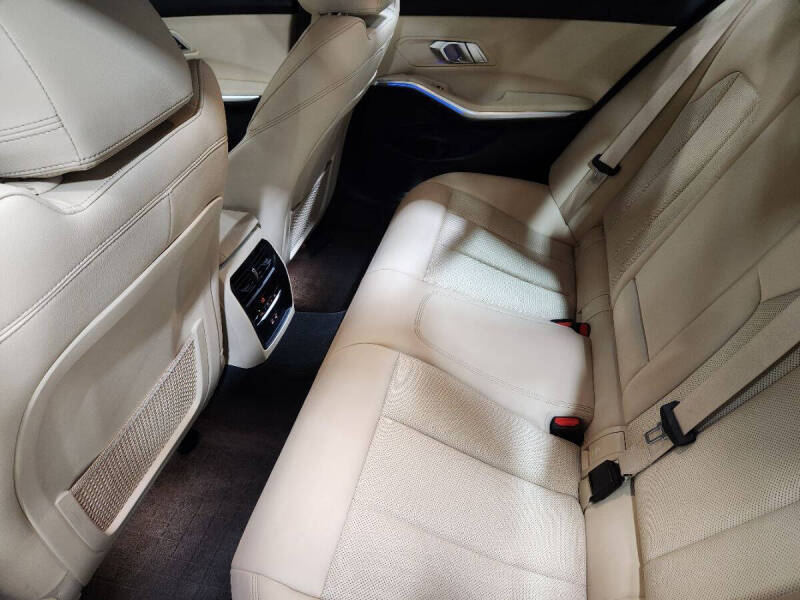 2022 BMW 3 Series 330i