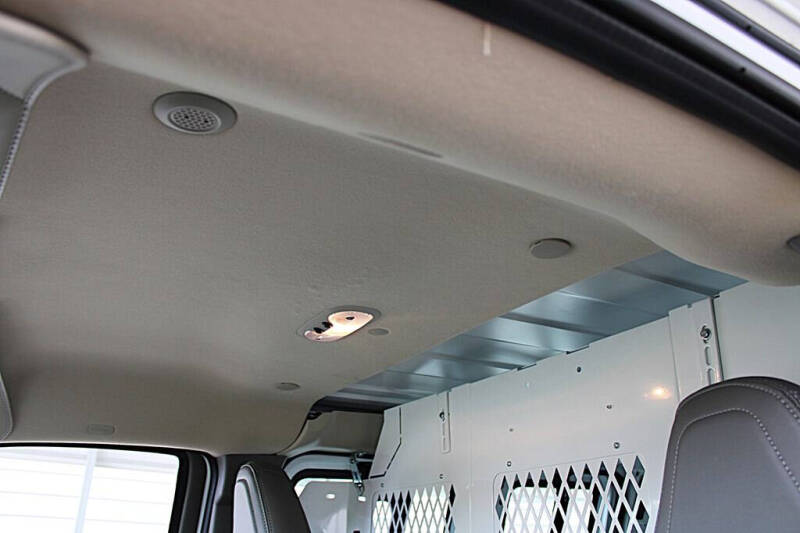 2024 Chevrolet Express 2500