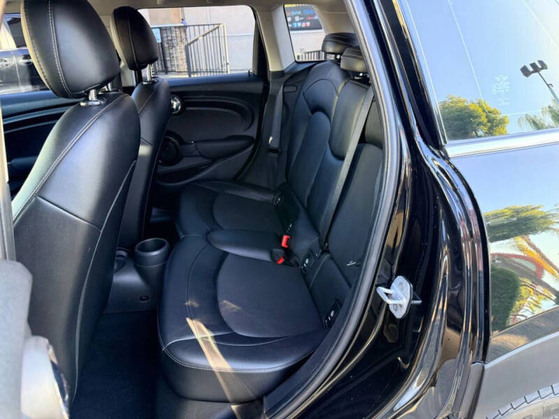 2018 MINI Hardtop 4 Door Cooper