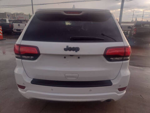 2020 Jeep Grand Cherokee Laredo