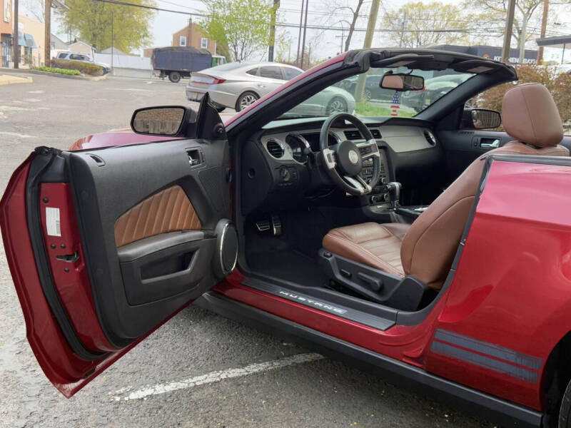 2010 Ford Mustang V6